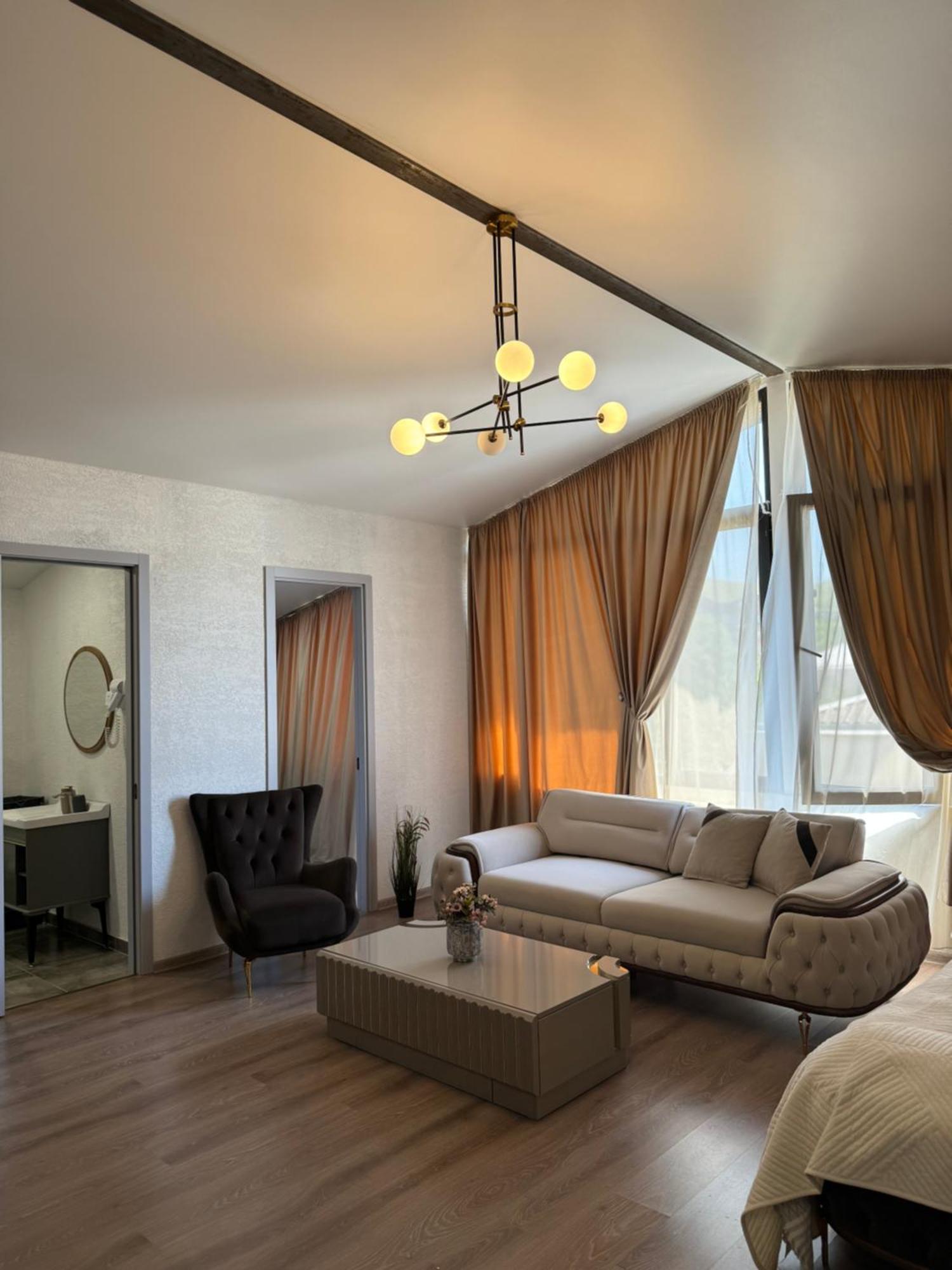 Guest House Elene Gori Zewnętrze zdjęcie